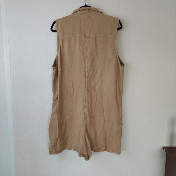 Aerie Playsuit Romper Size XL - Picture 6 of 9
